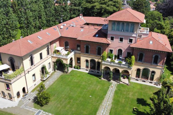 appartamento-in-lussuosa-villa-a-gallarate-01