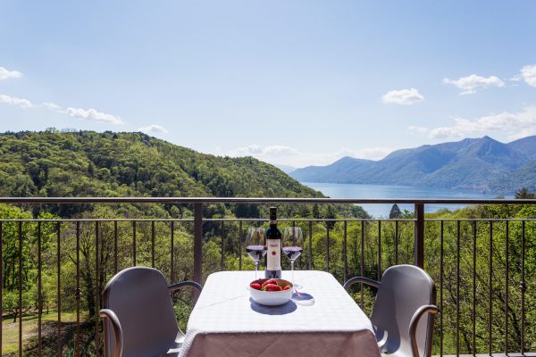 villetta-bifamiliare-vista-lago-a-dumenza--18